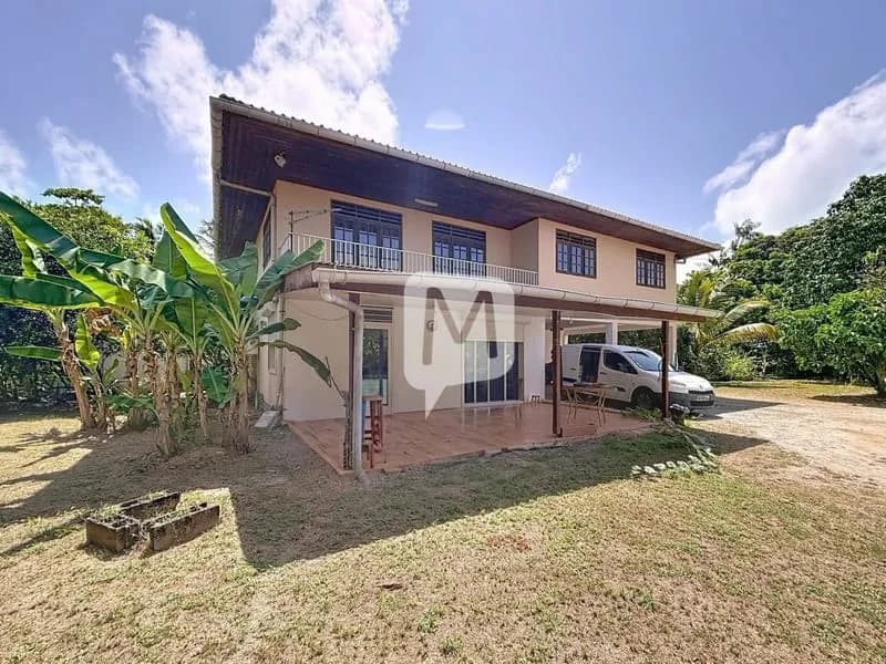 DPT GUYANE, à vendre CAYENNE ensemble immobilier sur un terrain de 1 604 m2 - Photo 1