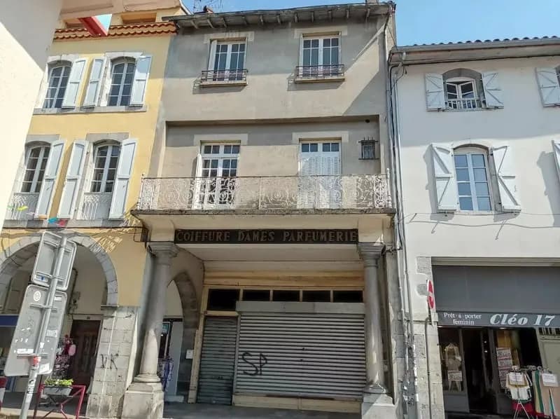 Appartement et local commercial - Photo 1