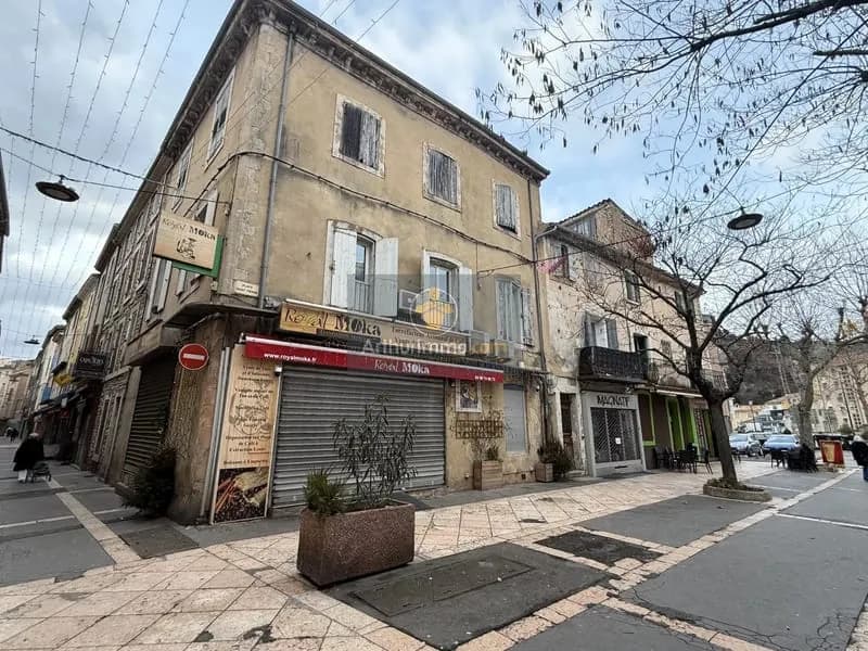 IMMEUBLE DE RAPPORT - Photo 1