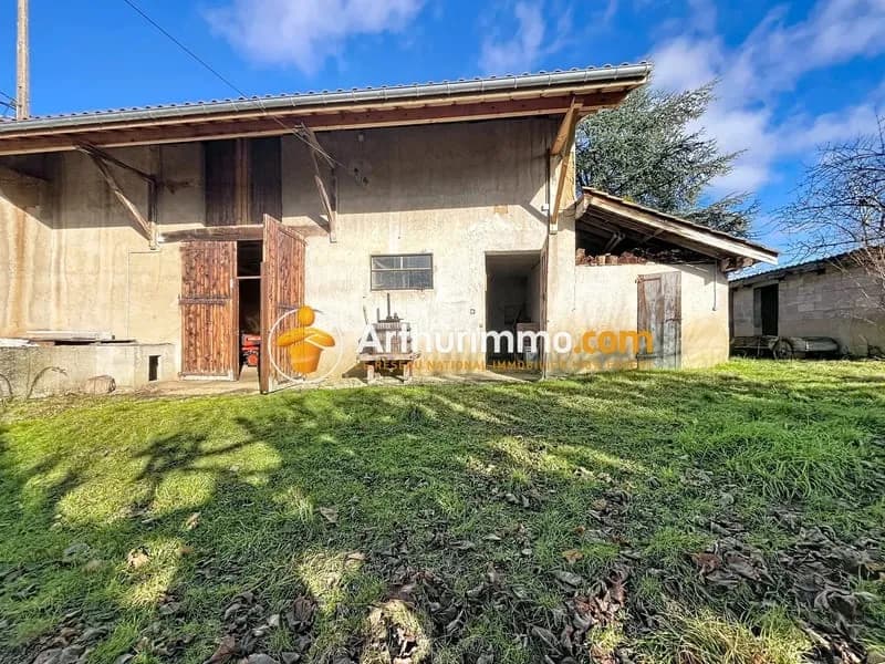Ensemble immobilier à rénover avec fort potentiel à Montcarra - Photo 1