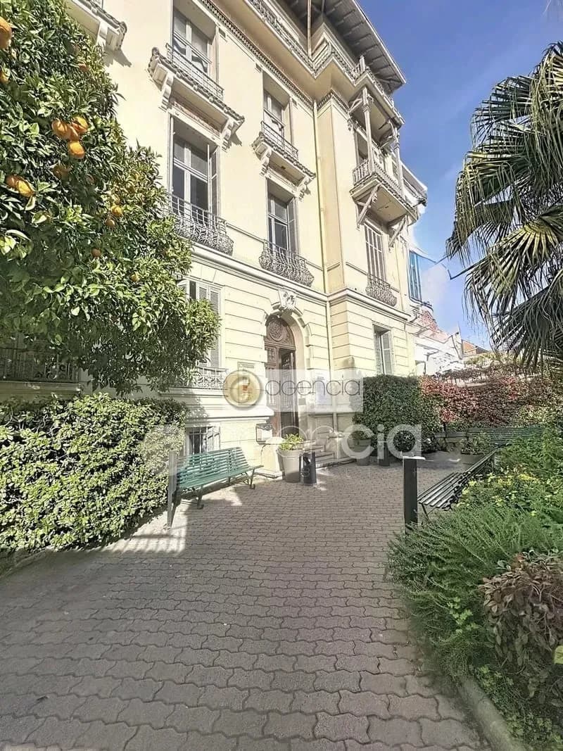 Cannes centre : Rare et exclusif : Immeuble libre 1300m2 - Photo 1