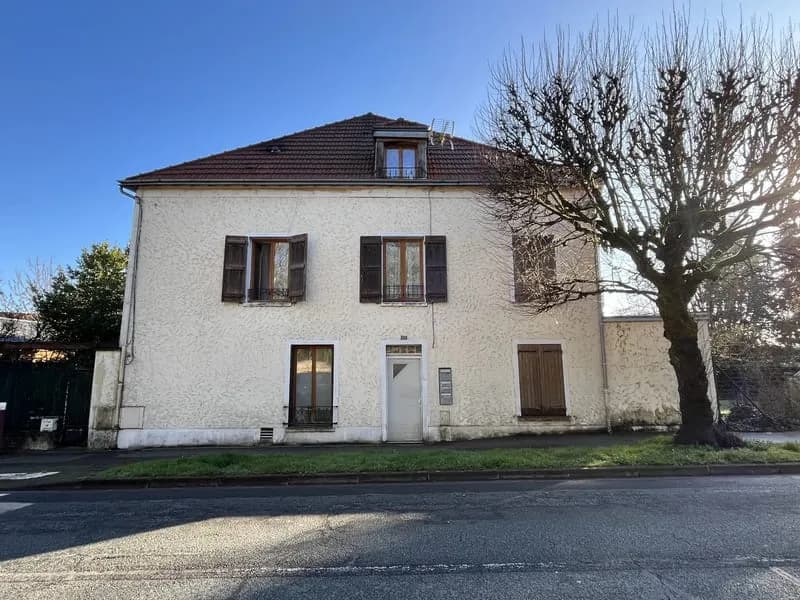 DOURDAN - Photo 1