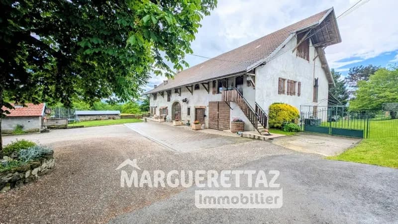 Ensemble immobilier sur 4000m² à Bonne - Photo 1