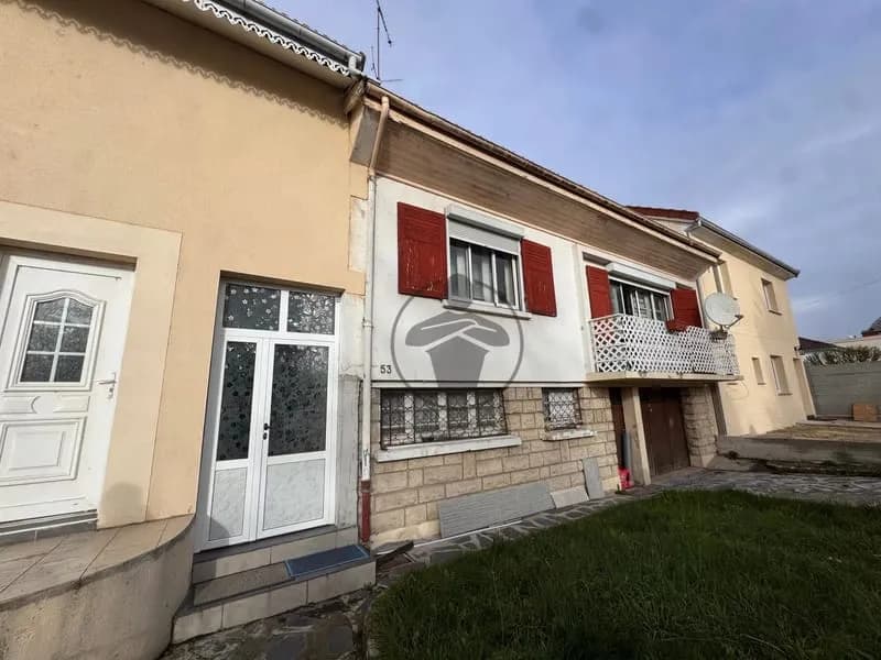 Ensemble immobilier - Photo 1