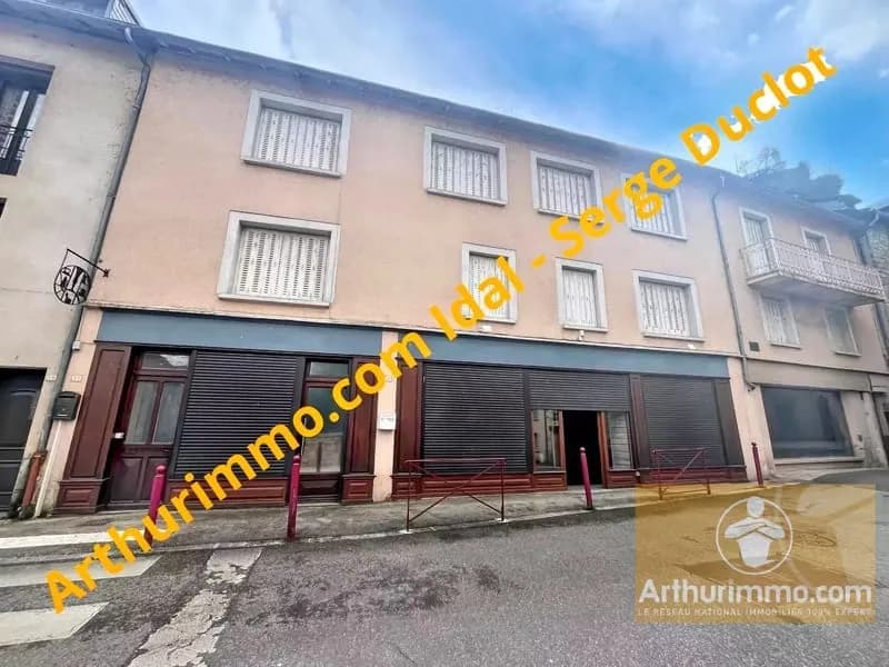 Immeuble à usage commercial et habitation - Photo 1