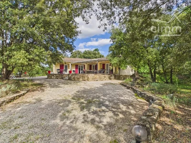 Ensemble immobilier sur deux hectares - Photo 1