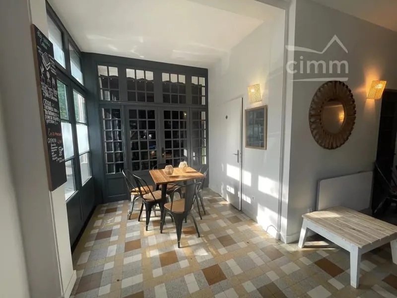 IMMEUBLE TOURS CENTRE 355M2 LOCAL PROFESSIONNEL - Photo 1
