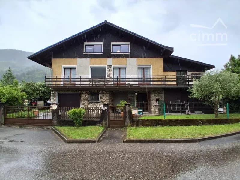 Copropriété de 2 logements et garages - Photo 1