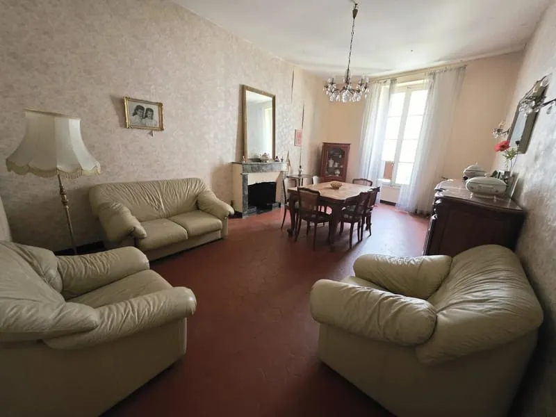 Une exclusivité GIMMOT - À vendre - Immeuble à Nîmes - Photo 1