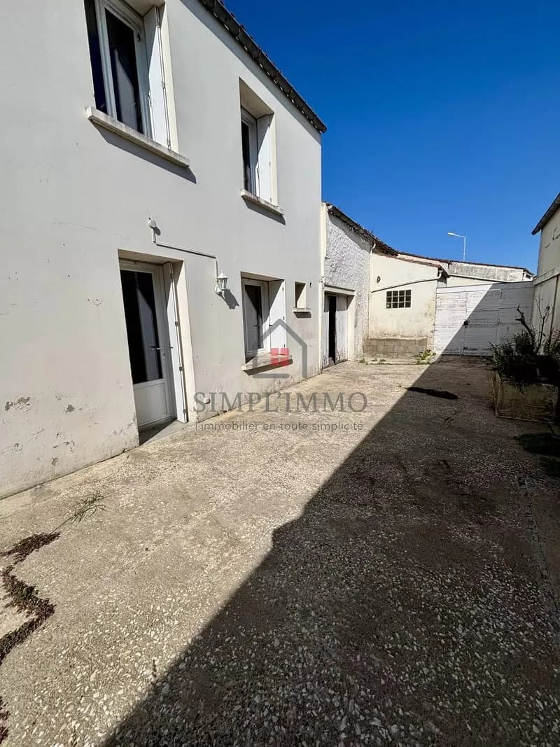 Ensemble immobilier de 147m² - Photo 1