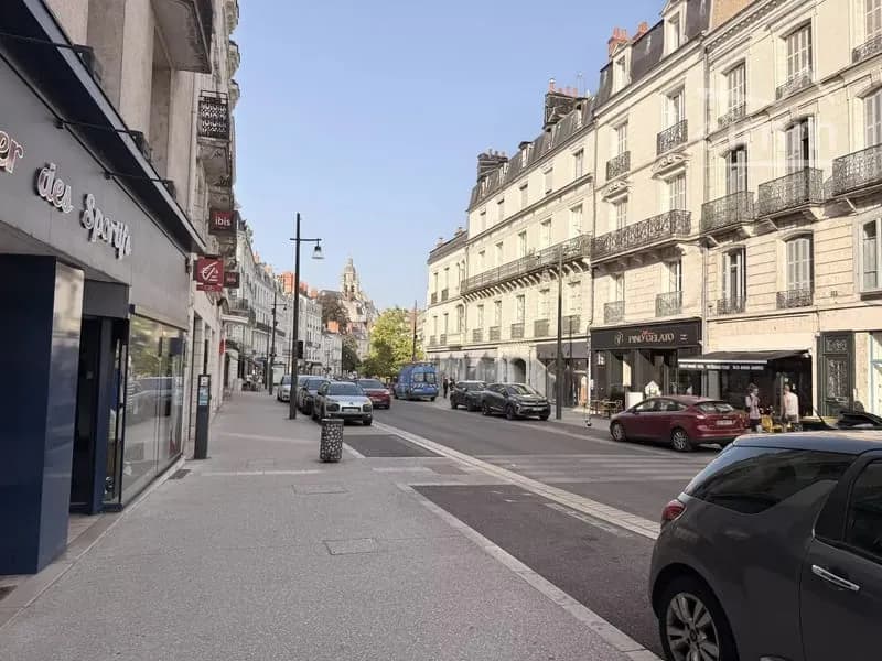 IMMEUBLE DE BUREAUX - CENTRE-VILLE DE BLOIS - INVESTISSEMENT OU INSTALLATION D'ENTREPRISE - Photo 1