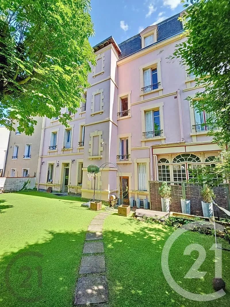Bâtiment 610 m² - Photo 1