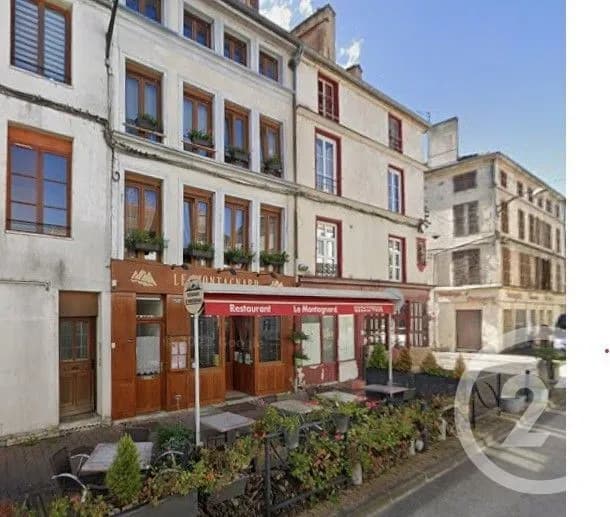 Bâtiment 232 m² - Photo 1