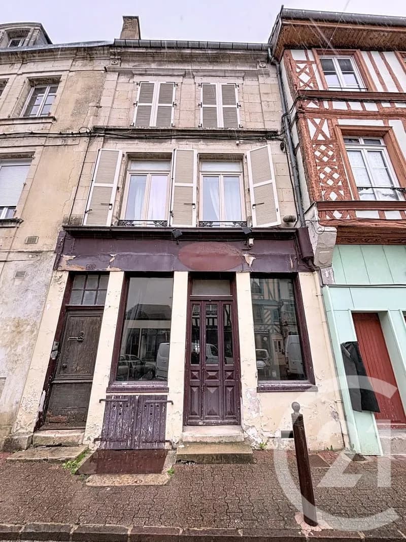 Bâtiment 4 pièces 186 m² - Photo 1