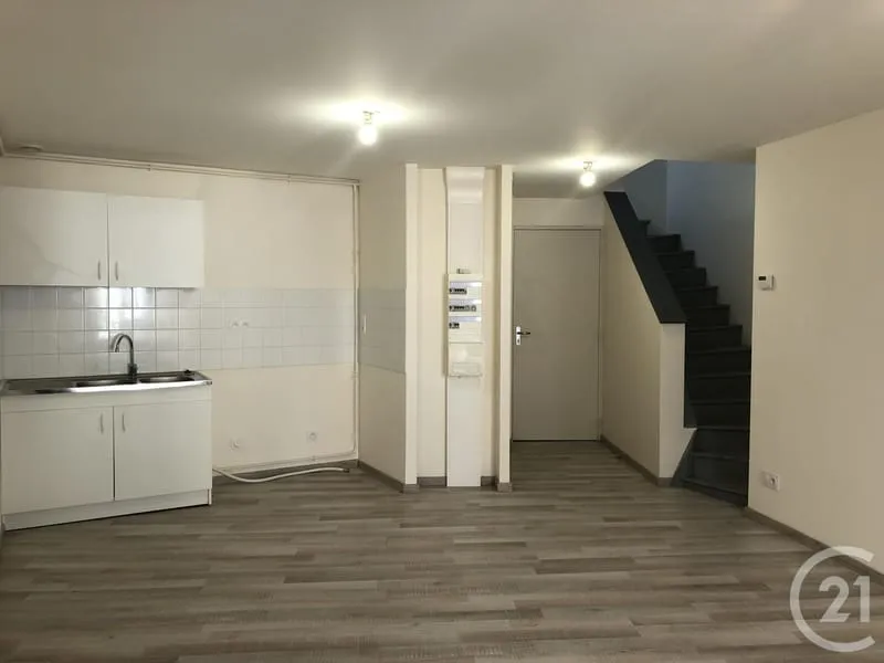 Bâtiment 247 m² - Photo 1