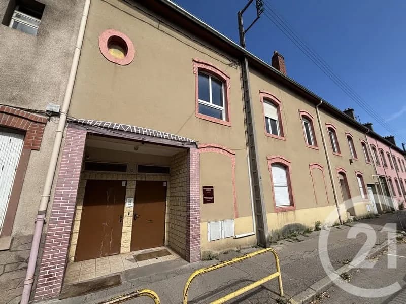 Immeuble 4 pièces 800 m² - Photo 1