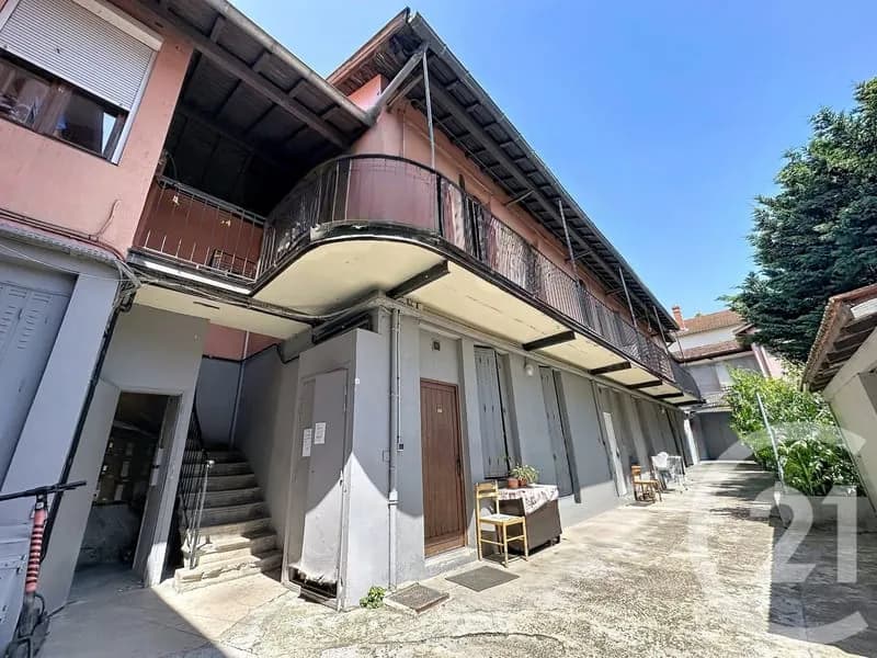 Immeuble de rapport 2 pièces 150 m² - Photo 1