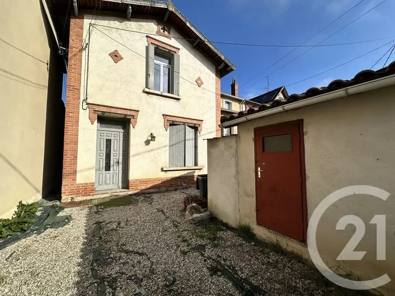 Bâtiment 2 pièces 105 m² - Photo 1