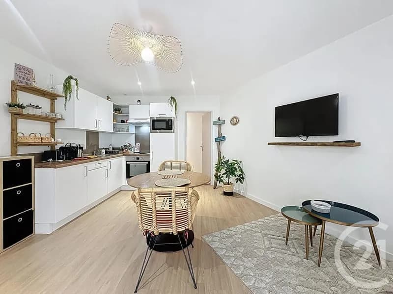 Immeuble de rapport 2 pièces 228 m² - Photo 1