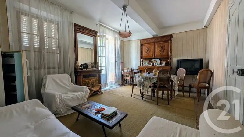 Bâtiment 273 m² - Photo 1