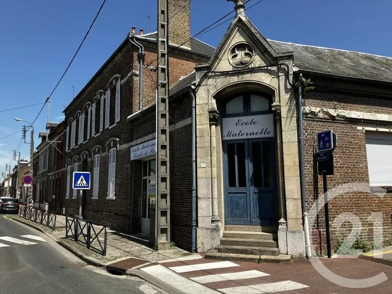 Bâtiment 325 m² - Photo 1