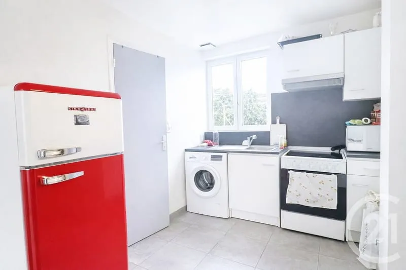 Bâtiment 166 m² - Photo 1