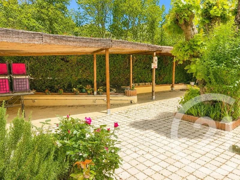 Bâtiment 440 m² - Photo 1