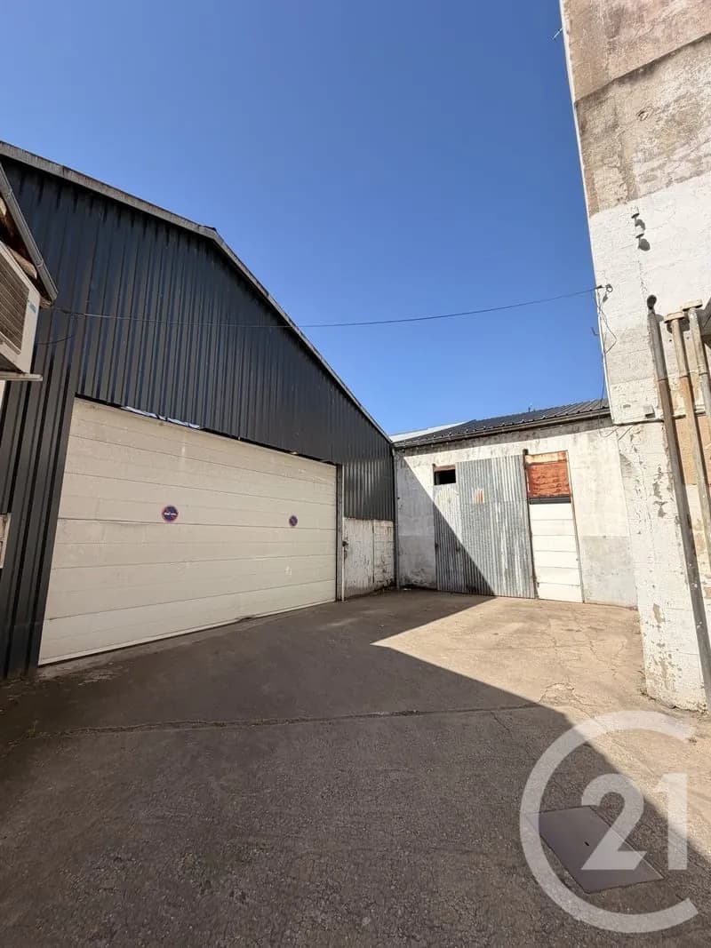 Bâtiment 600 m² - Photo 1