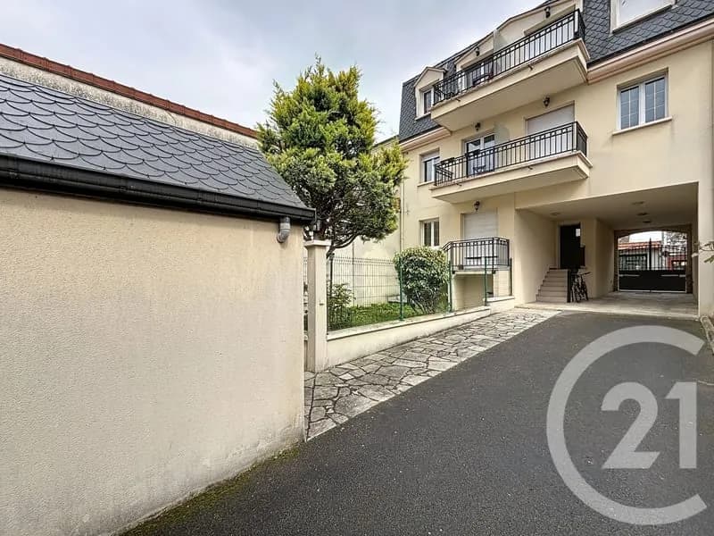 Bâtiment 182 m² - Photo 1