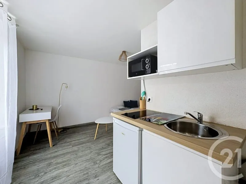 Immeuble de rapport 1 pièce 269 m² - Photo 1