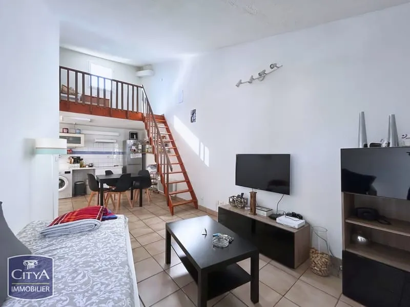 Immeuble - Photo 1