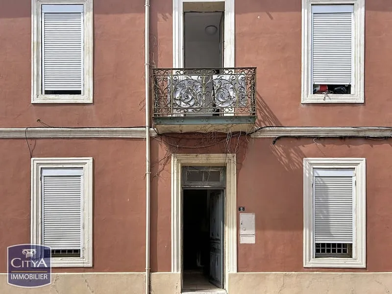 Immeuble - Photo 1