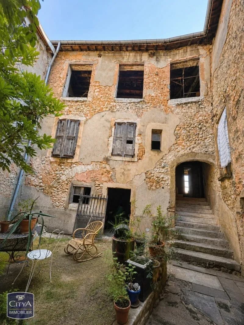 Immeuble - Photo 1