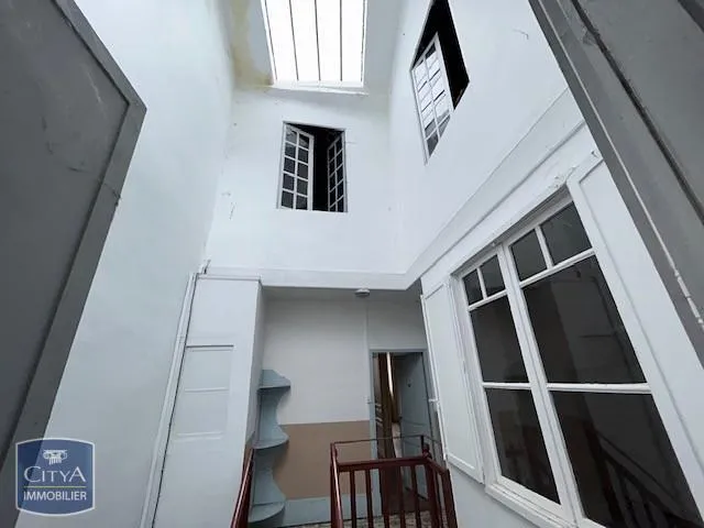 Immeuble - Photo 1