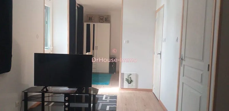 Immeuble locatif rénové ,proche gare , de 6 logements avec une bonne rentabilité - Photo 1