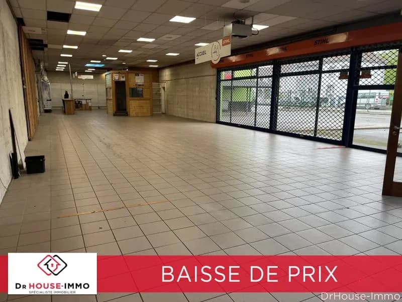 Ensemble immobilier dactivités avec logements Emplacement stratégique - Photo 1