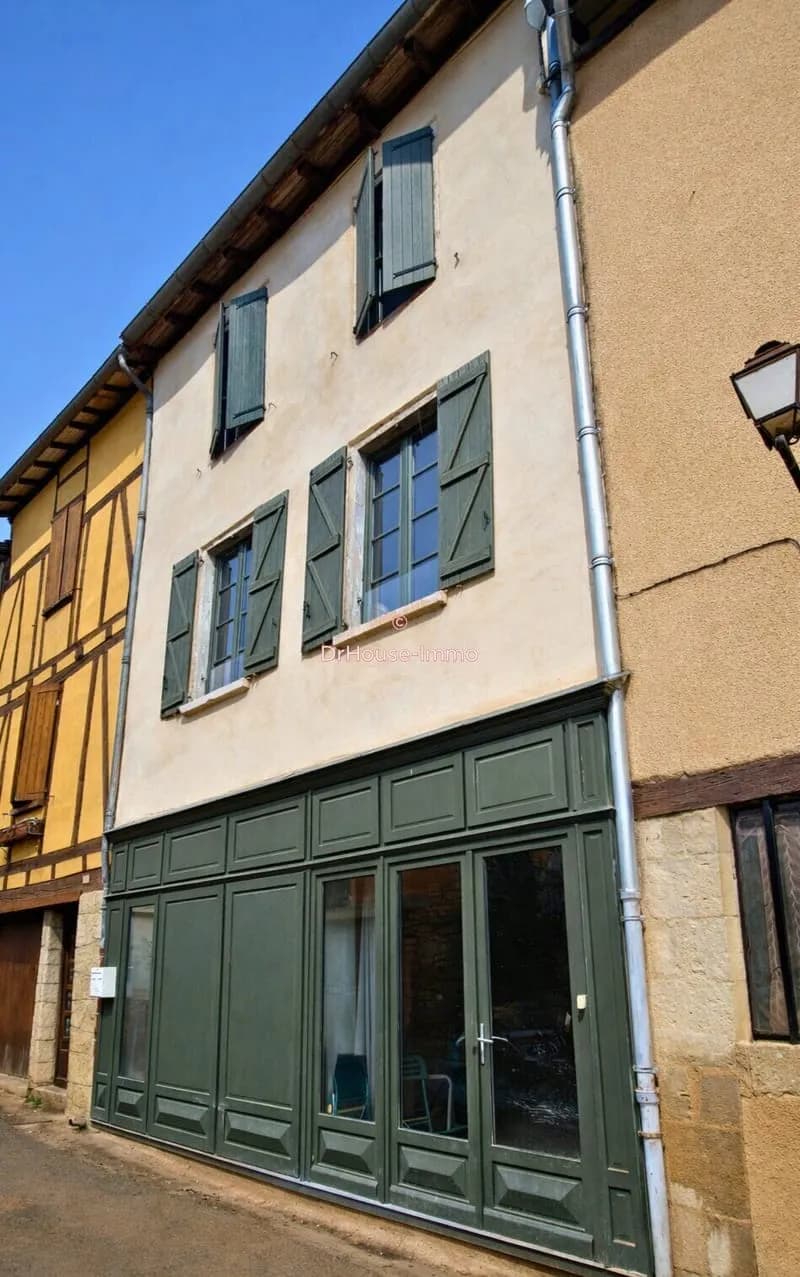 Immeuble de caractère avec appartement familial, local commercial indépendant et studio - Photo 1
