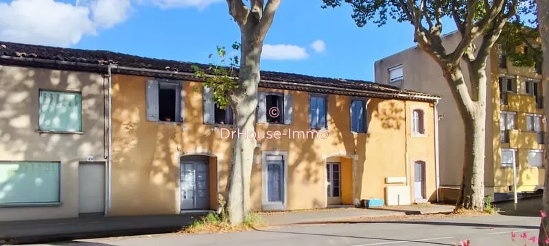 Immeuble de rapport avec 3 appartements et 1 local commercial Idéal investissement à Quillan - Photo 1
