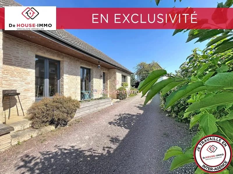 Ensemble immobilier de 122 m² - 2 maisons - 2 garages - une dépendance - terrain de 2903 m² - Photo 1