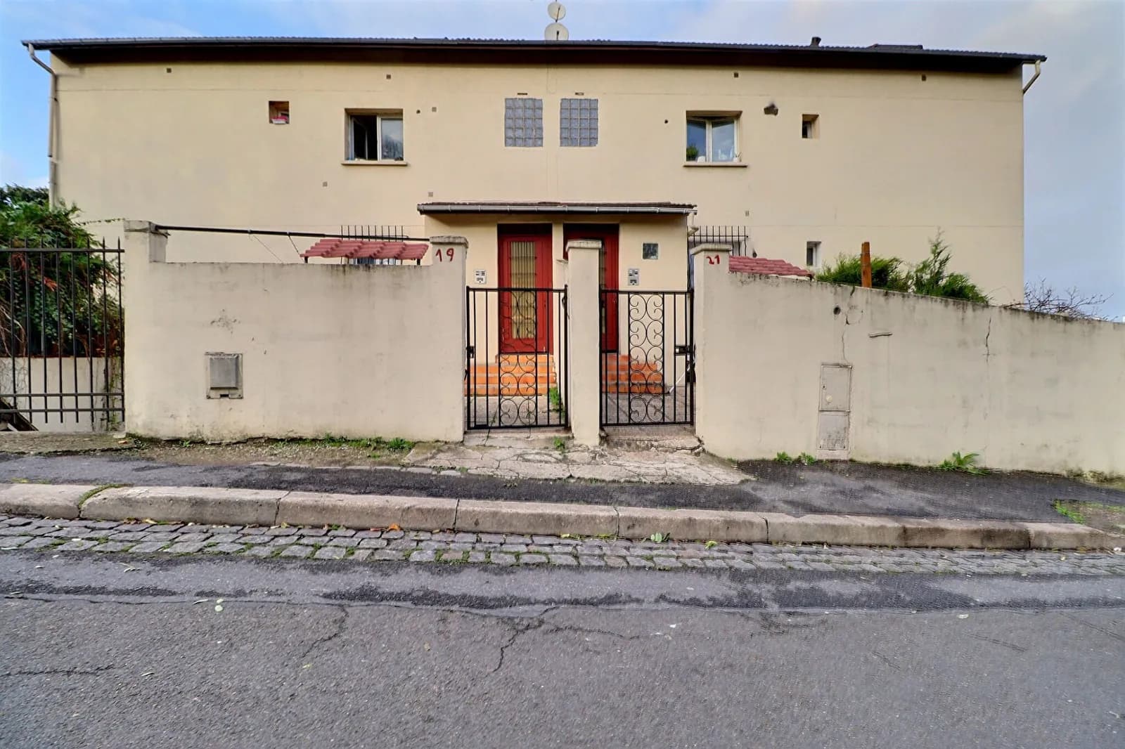 Immeuble Noisy Le Sec 13 appartements 470m² - Photo 1