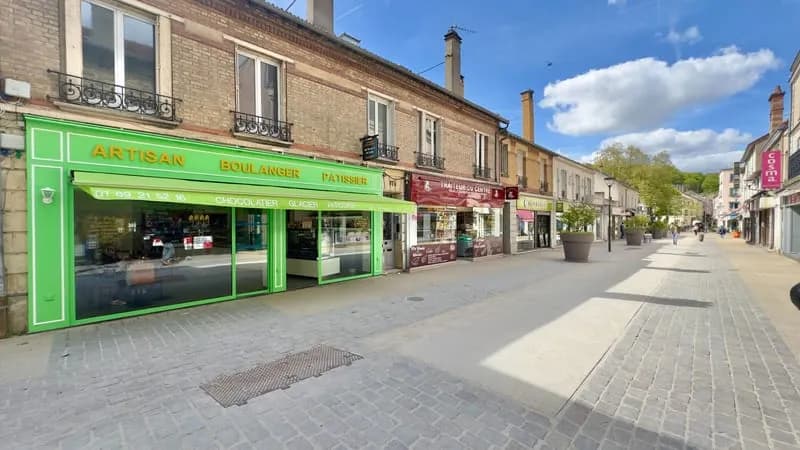 IMMEUBLE DE RAPPORT JUVISY SUR ORGE, EMPLACEMENT STRATÉGIQUE EN CENTRE-VILLE - Photo 1