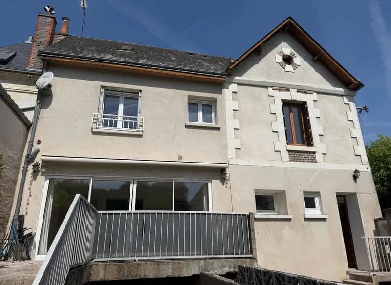 CHANÇAY - Ensemble immobilier rare : deux maisons + dépendance + terrain - Photo 1