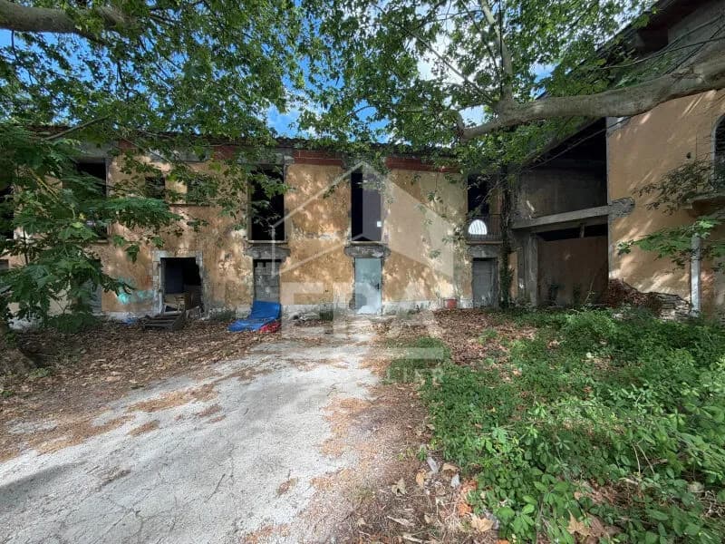Carcassonne . Immeuble de 773 m² à rénover entièrement au bord du Canal du Midi » - Photo 1