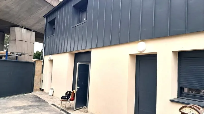 Ensemble immobilier 320m² avec local commercial - Neuilly Plaisance - Photo 1