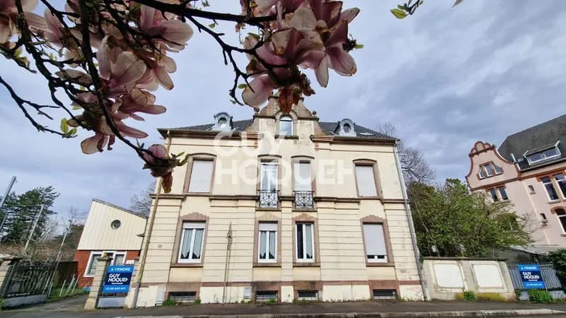 Immeuble - Photo 1