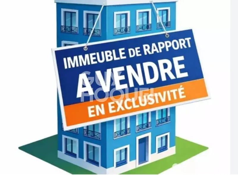 Immeuble de rapport à Champagne Sur Seine 5 pièce(s) de 140 m2 composé d'un local commercial avec un logement et de deux appartements - Photo 1