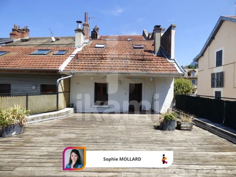 Ensemble immobilier à rénover en plein coeur d'Aix les Bains - Photo 1