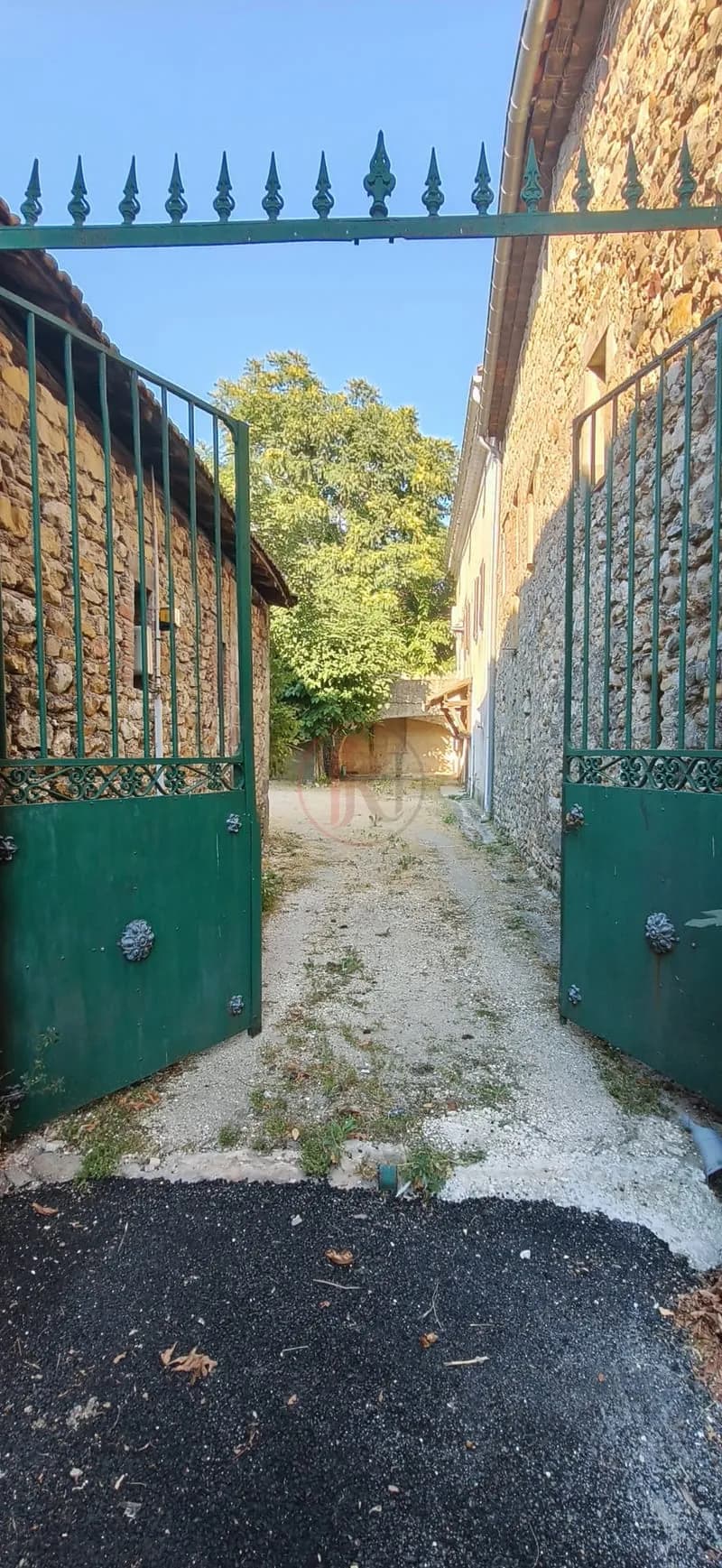 Maison de caractère ou immeuble de rapport 162 m2 - Photo 1