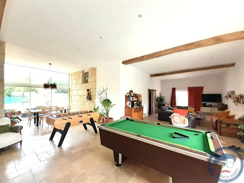 Ensemble immobilier - Photo 1