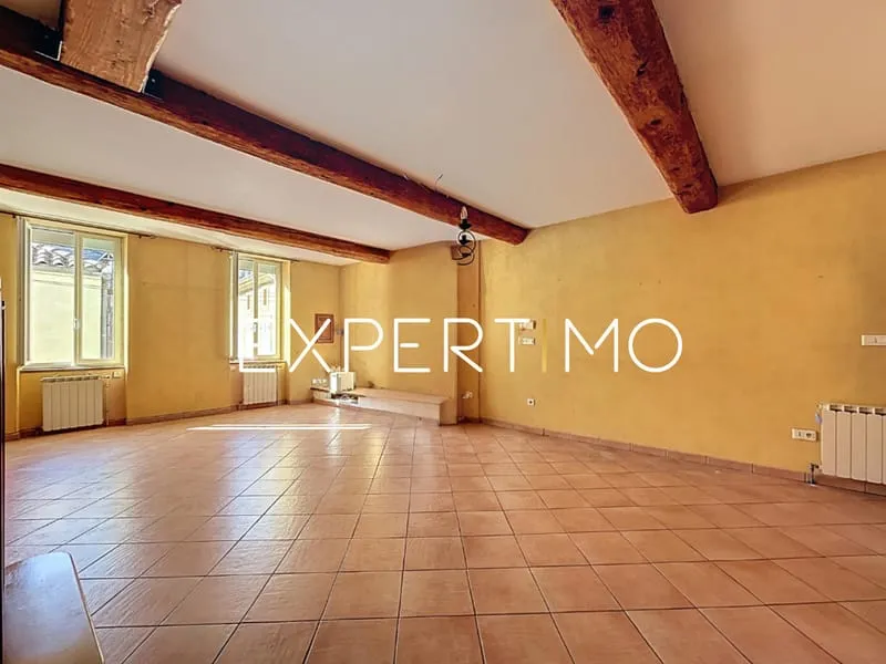 Ensemble immobilier composé de 3 logements indépendants, d'u - Photo 1
